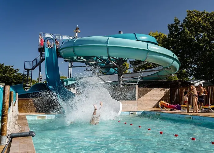 318 Emplacement Prestige A Mer Et Soleil 5* Campingplatz *